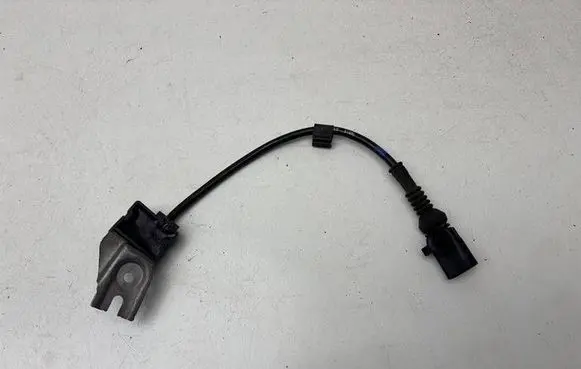 Volkswagen Touareg I ABS wheel speed sensor 7L0907673C