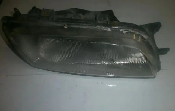 Nissan Sunny Headlight/headlamp 1514r