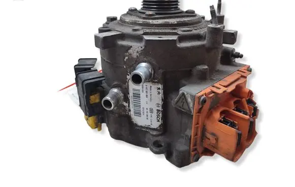 Peugeot 508 RXH Generator/alternator 9676536980 0437507003
