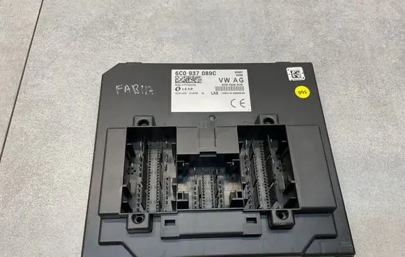 Skoda Fabia Mk3 (NJ) Comfort/convenience module 6C0937089C