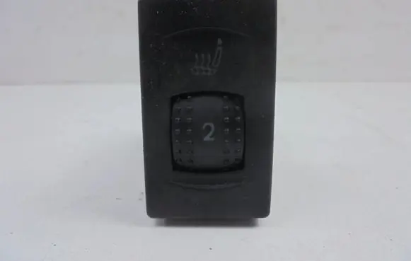 Volkswagen PASSAT B5.5 Seat heating switch 3B0963564C