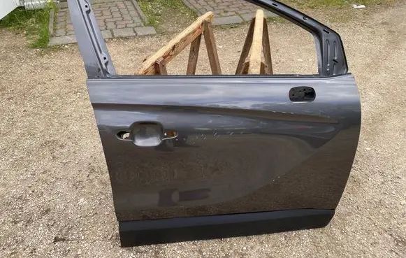 Opel Crossland X Front door 39141295