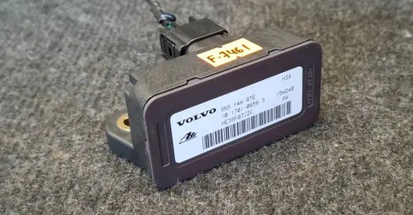 Volvo V70 ESP acceleration yaw rate sensor 10170106563