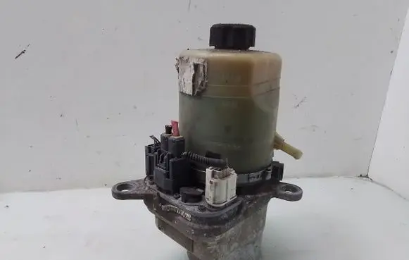 Ford Focus ST Electric power steering pump 8M513K514AC