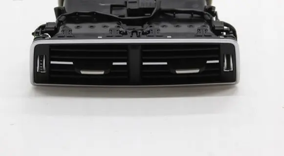 Audi Q7 4M Rear air vent grill 4M0819203C