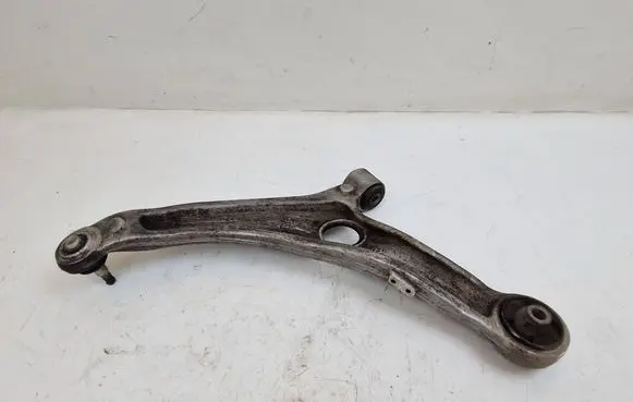 Hyundai i40 Front lower control arm/wishbone 849106