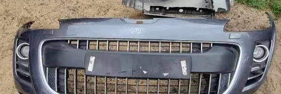 Peugeot 4007 Front bumper