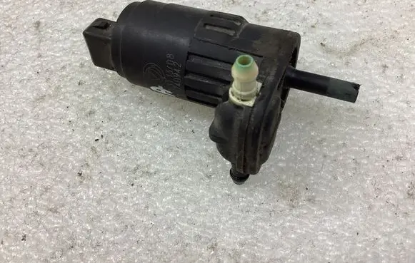 Alfa Romeo 159 Windscreen/windshield washer pump 71740942