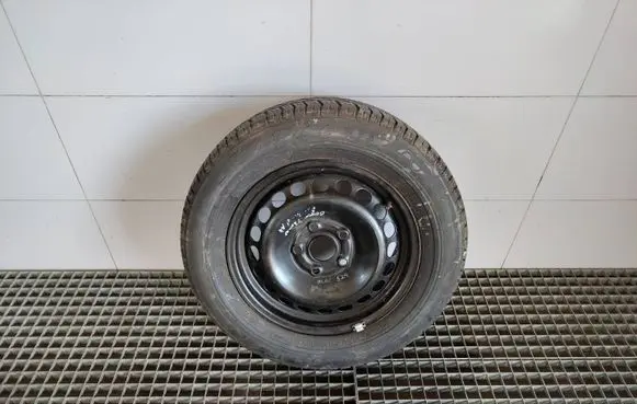 Audi A4 S4 B5 8D R15 steel rim 8D0601027