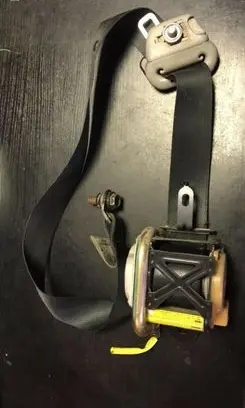 Mitsubishi Outlander Front seatbelt C9006N