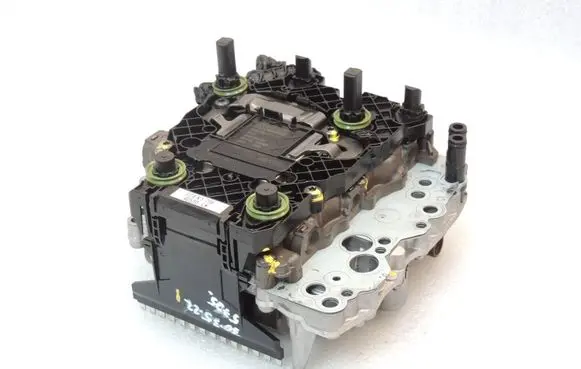 Volkswagen PASSAT B8 Transmission gearbox valve body DSG7TDJDQ381 0GC927711H