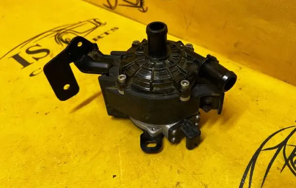 Renault Espace VI Water pump 210111797R