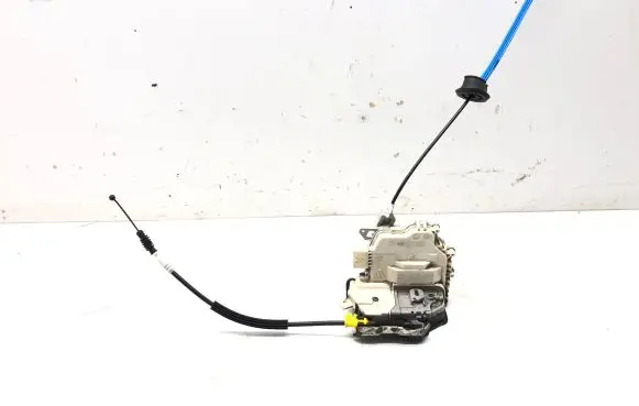 Audi A5 Sportback 8TA Front door lock 8J2837015G