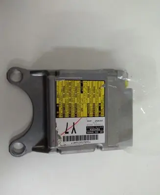 Lexus CT 200H Airbag control unit/module 8917076250