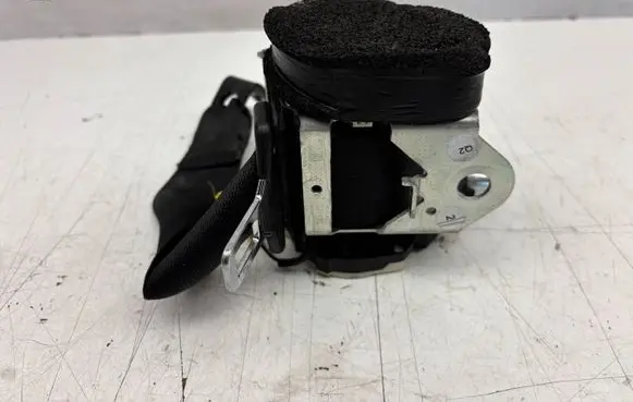 Mercedes-Benz E AMG W212 Rear seatbelt 34056829A