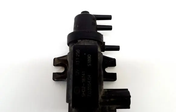 Mazda 3 II Turbo solenoid valve SH0218741 70355404