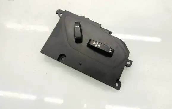 Volvo V70 Seat control switch 30669109