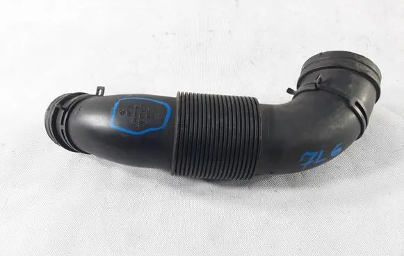 Audi Q7 4L Air intake hose/pipe 7L6129627F