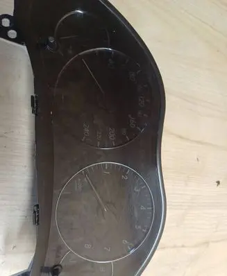 Toyota Avensis T250 Speedometer (instrument cluster) 8380005533 MB2574305490