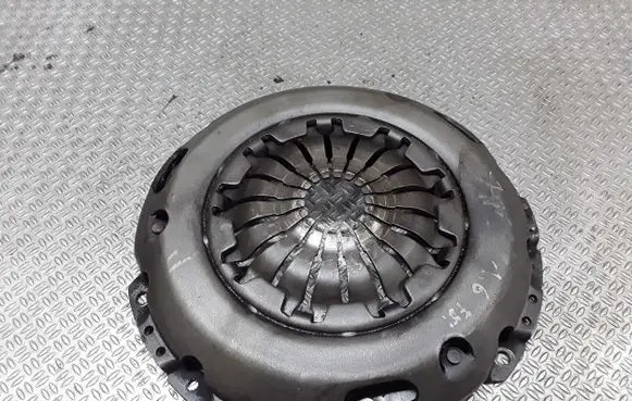 Volkswagen Golf V Pressure plate 