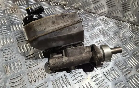 Renault Scenic I Master brake cylinder