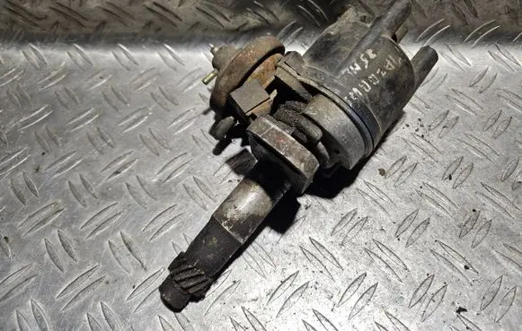Mazda 626 Spark distributor T4T66072 FEH17410