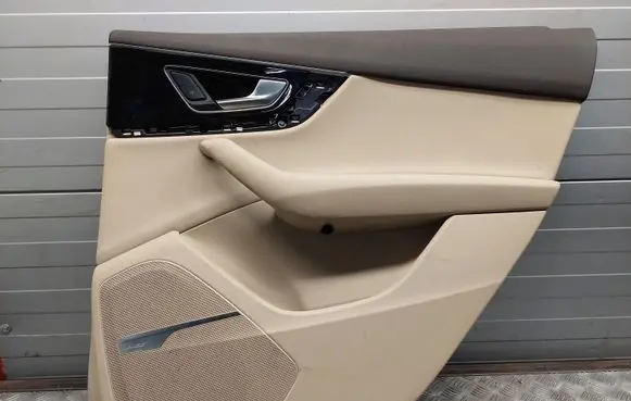Audi Q7 4M Rear door card panel trim 4M0867306H 4M1971693L