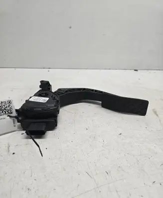 Audi A6 C7 Accelerator throttle pedal 8K1723523A
