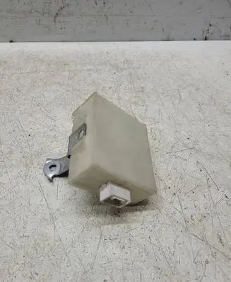Toyota Avensis T250 Central locking relay 8974105070