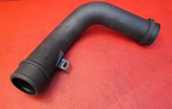 Mazda 3 II Air intake hose/pipe R2AA13231