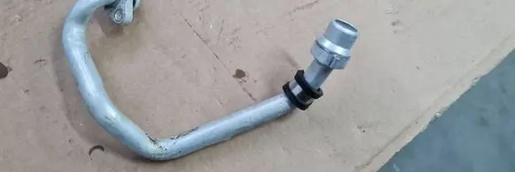 Audi Q5 SQ5 Engine coolant pipe/hose 06M121075S