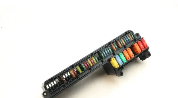 BMW 6 E63 E64 Fuse module 6957330