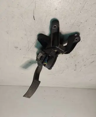 Hyundai Sonata Accelerator throttle pedal 327103K000 C0905A97290000