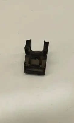 Headlight/headlamp mounting bracket