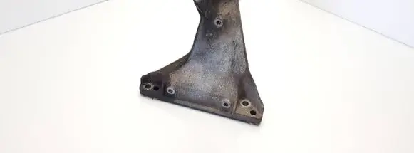 Audi A4 S4 B5 8D Engine mounting bracket 8D0199308F