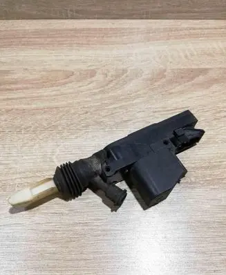 BMW 3 E30 Central locking motor BMW518