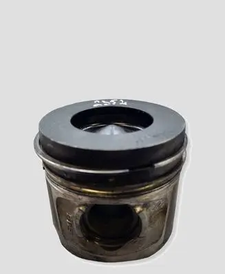 BMW 5 E60 E61 Piston N47