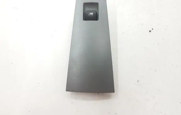 BMW 7 E65 E66 Electric window control switch 8379597