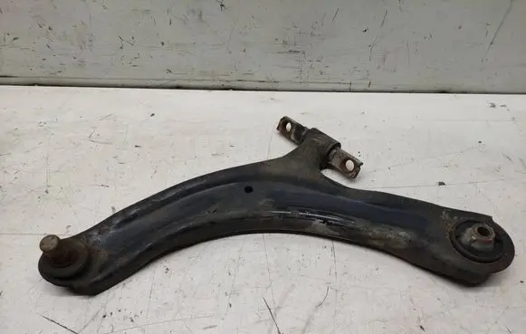 Nissan Qashqai Front lower control arm/wishbone