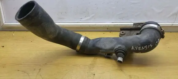 Toyota Avensis T270 Intercooler hose/pipe 173620R030 081125