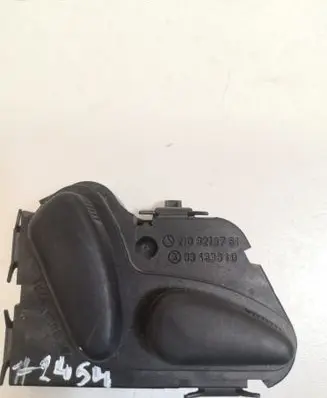 Mercedes-Benz C W203 Seat control switch 2108213751