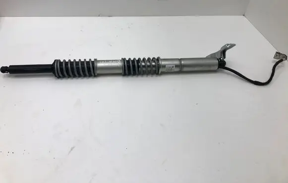 BMW 5 F10 F11 Tailgate strut 5124720701510