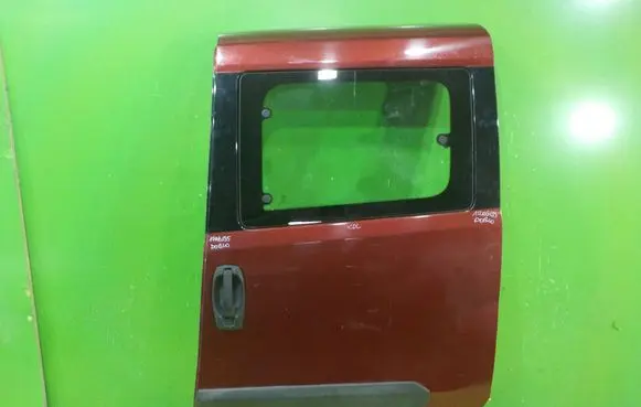 Fiat Doblo Front door 17AB135 B295411D108C4B9BA