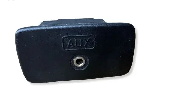 Subaru Forester SH AUX in-socket connector 