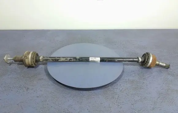 Volvo S90, V90 Rear driveshaft 31437646