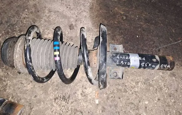 Seat Alhambra (Mk1) Front shock absorber with coil spring