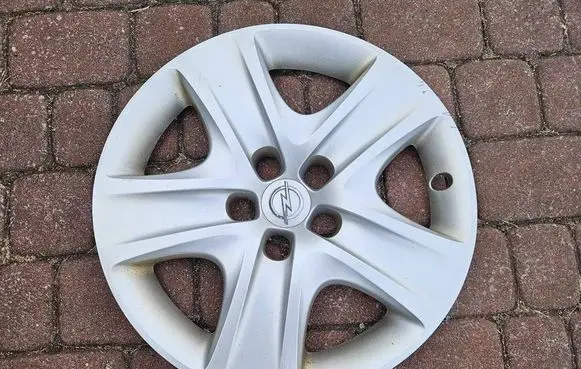 Opel Zafira C R17 wheel hub/cap/trim 13267806