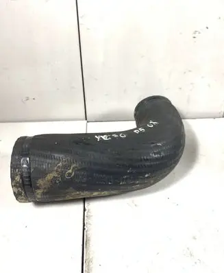 Volvo XC70 Engine coolant pipe/hose 08699419