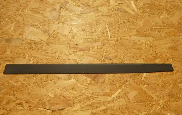 Skoda Octavia Mk2 (1Z) Front sill trim cover KDA600001