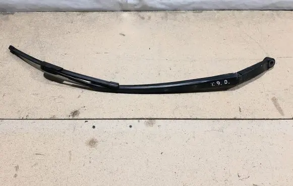 Honda FR-V Front wiper blade arm